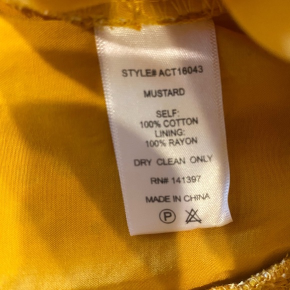 ASTR The Label Women's Yellow and White Crop-top Medium - Picture 10 of 10